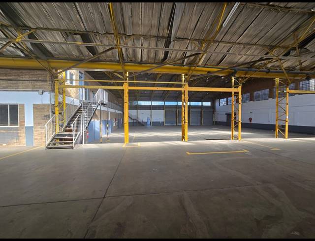 2,722M² WAREHOUSE TO LET IN BENROSE